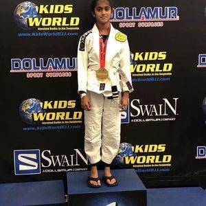 Meet your Posher, Yasmine